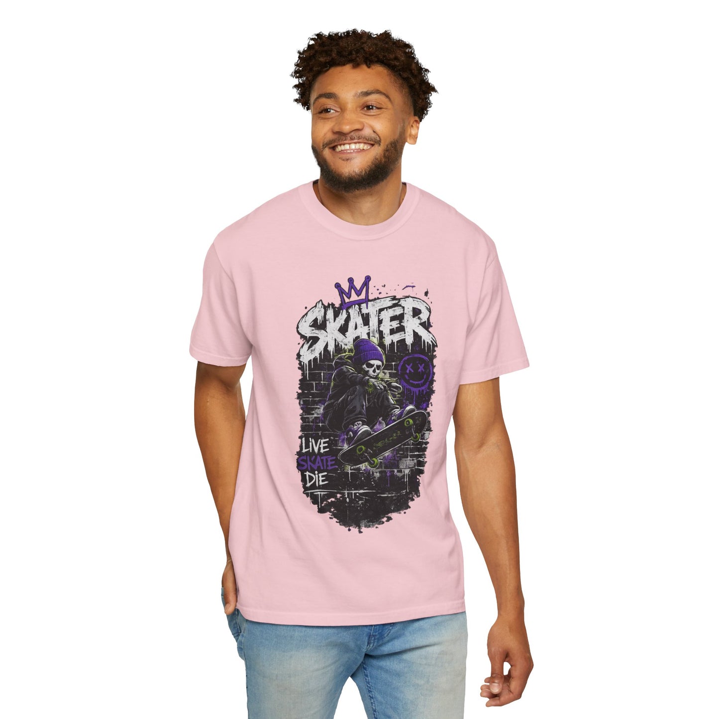 Skater Skull Graphic T‑Shirt — "Live Skate Die" Streetwear Tee