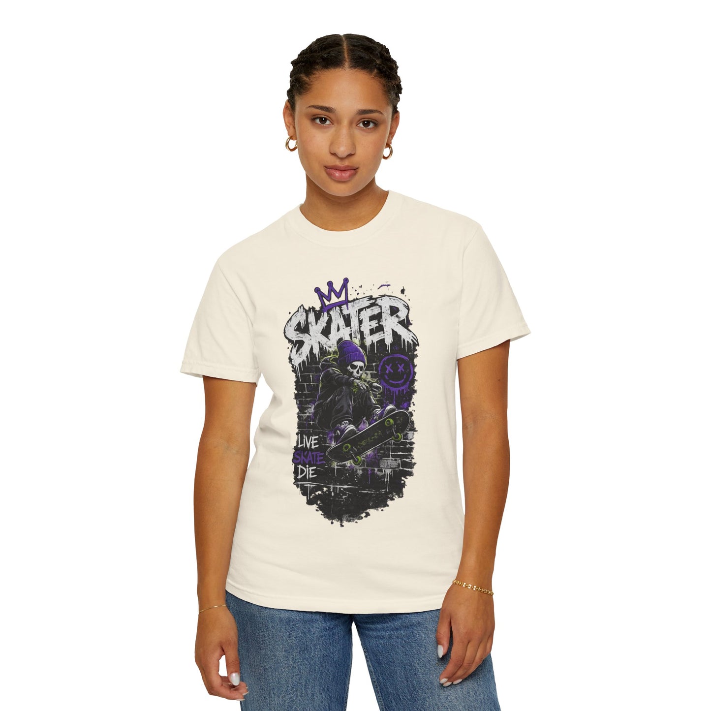 Skater Skull Graphic T‑Shirt — "Live Skate Die" Streetwear Tee