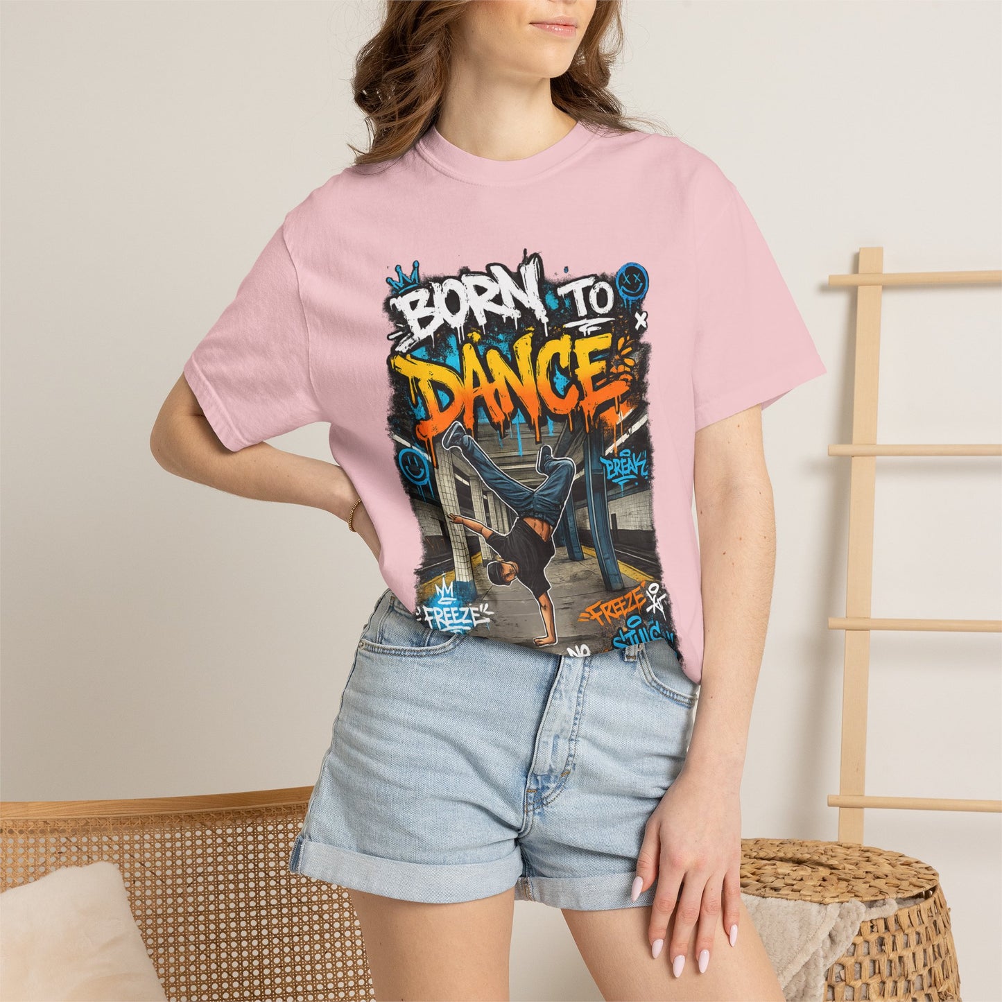 Born to Dance graffiti breakdance shirt | T-Shirt