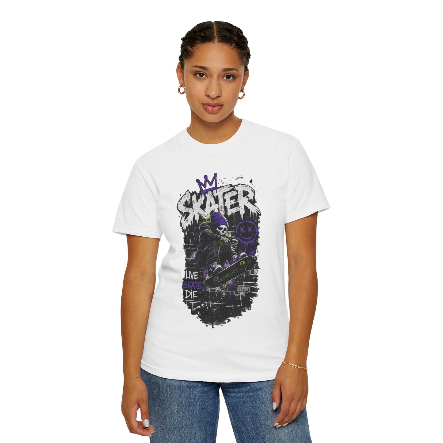 Skater Skull Graphic T‑Shirt — "Live Skate Die" Streetwear Tee