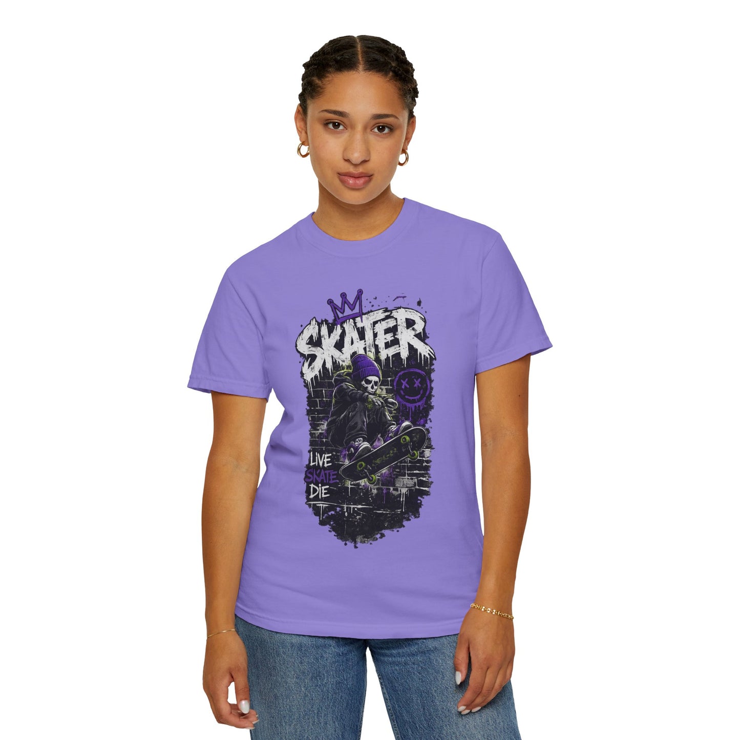 Skater Skull Graphic T‑Shirt — "Live Skate Die" Streetwear Tee